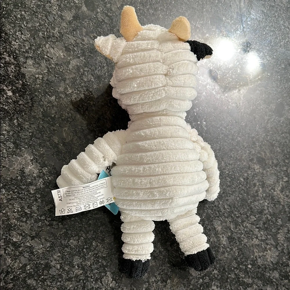 Prime Pets Dog Toy Adorable Cow Plush Squeaky Toy 8” x 6” NWT Farm Animal Friend
